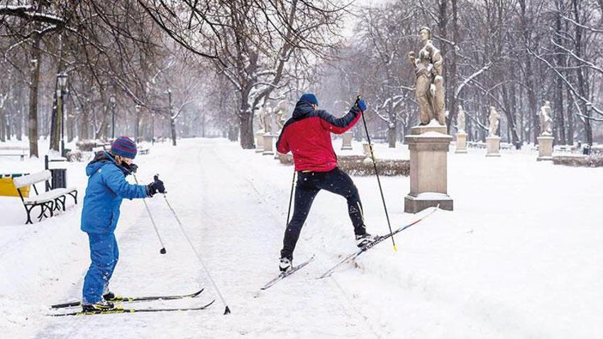 Meteoroloji'den İstanbul için peş peşe kar uyarısı! Tulpar yola çıktı...