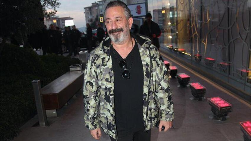 Cem Yılmaz'dan şaşırtan karar!
