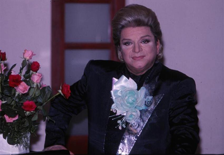 Alpay'dan şaşırtan sözler! 'Zeki Müren, Türk Sanat Müziğini katletti!'