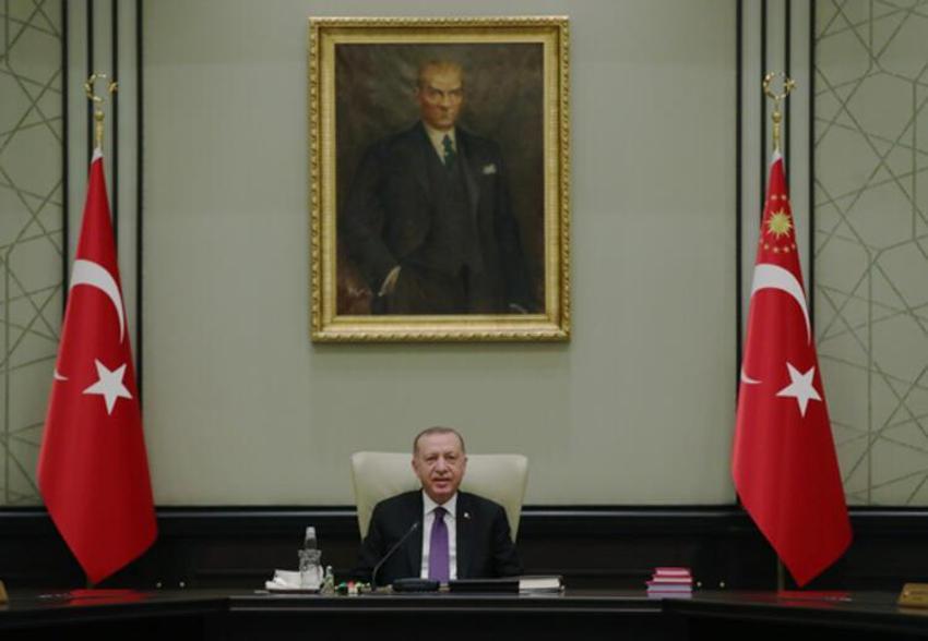 Hafta sonu ve hafta içi sokağa çıkma yasaklarıyla ilgili yeni gelişme! Tek tek açıklandı