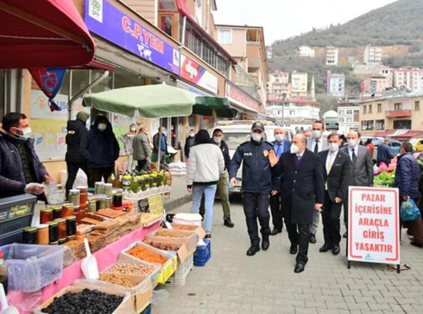 Hafta sonu ve hafta içi sokağa çıkma yasaklarıyla ilgili yeni gelişme! Tek tek açıklandı