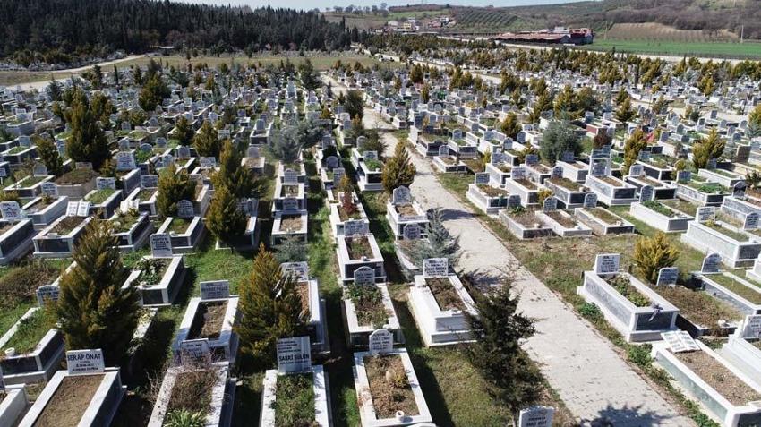 Mezarlıkta yer kalmadı! Belediye harekete geçti, böyle görüntülendi