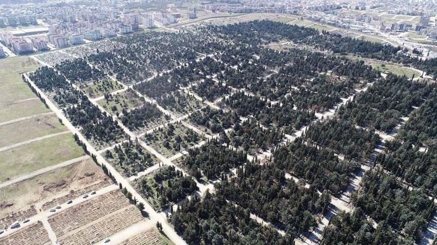 Mezarlıkta yer kalmadı! Belediye harekete geçti, böyle görüntülendi