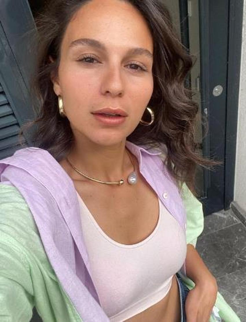 Koronavirüs'e yakalanan ünlü oyuncu Selin Yeninci’den haber var!