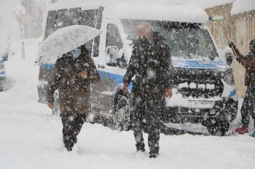 Meteoroloji'den uyarı üstüne uyarı! Kar, çığ ve...
