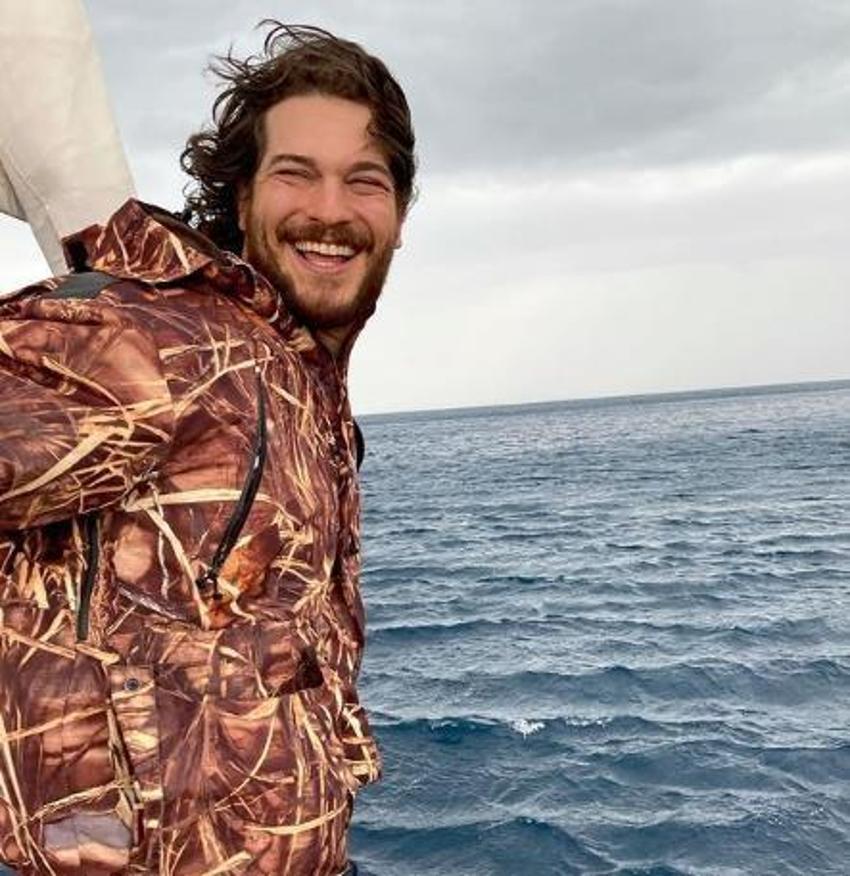 Çağatay Ulusoy ile Duygu Sarışın ayrıldı mı?