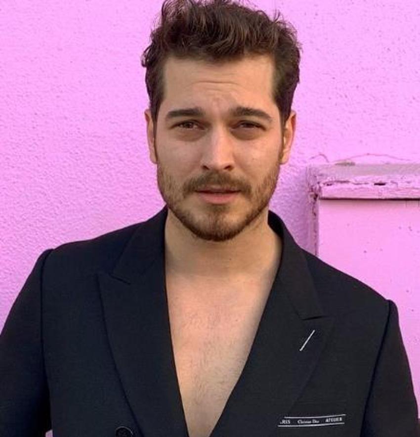 Çağatay Ulusoy ile Duygu Sarışın ayrıldı mı?