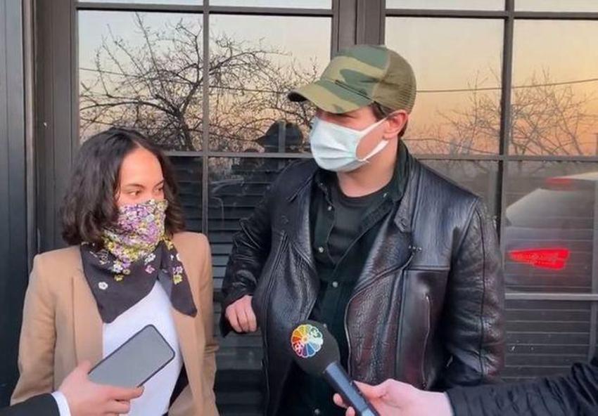 Çağatay Ulusoy ve Duygu Sarışın el ele göz göze!