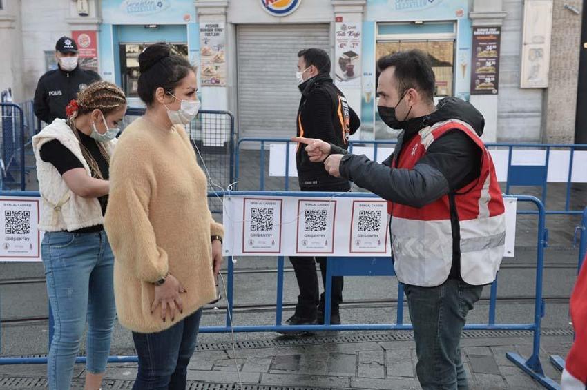 Hafta sonu ve hafta içi sokağa çıkma yasağı ile ilgili flaş gelişme! Bugün...