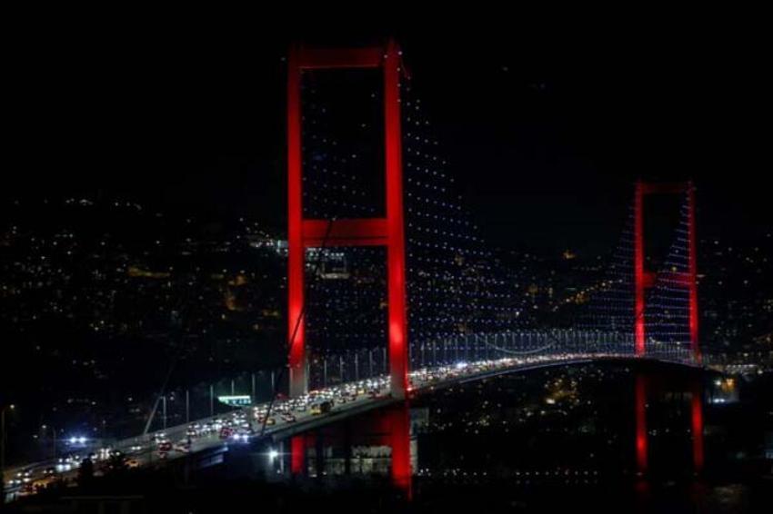 Hafta içi ve hafta sonu sokağa çıkma yasaklarıyla ilgili flaş gelişme! İşte durumu iyi ve kötü olan şehirler