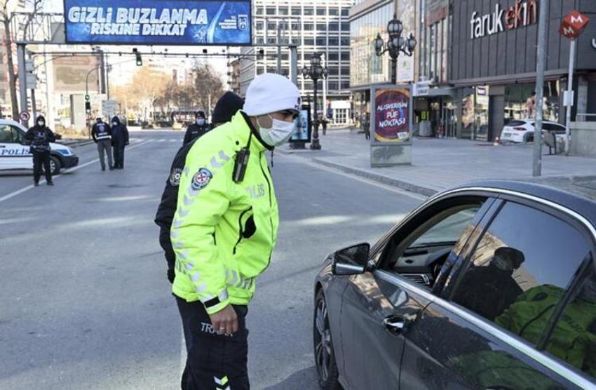 Hafta içi ve hafta sonu sokağa çıkma yasaklarıyla ilgili flaş gelişme! İşte durumu iyi ve kötü olan şehirler