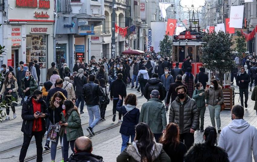 Hafta içi ve hafta sonu sokağa çıkma yasaklarıyla ilgili flaş gelişme! Yeni yasaklar, ek tedbirler yolda