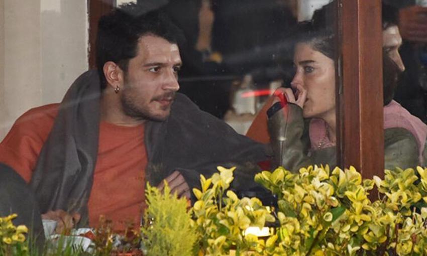 Berrak Tüzünataç Uraz Kaygılaroğlu aşkında şaşırtan detay