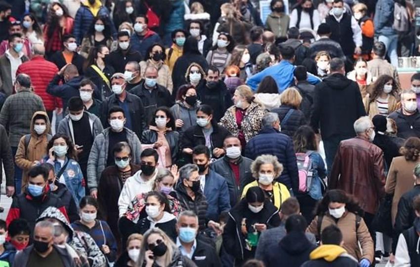 Hafta sonu ve hafta içi sokağa çıkma yasağı ile ilgili flaş gelişme! Yeniden kapanma...