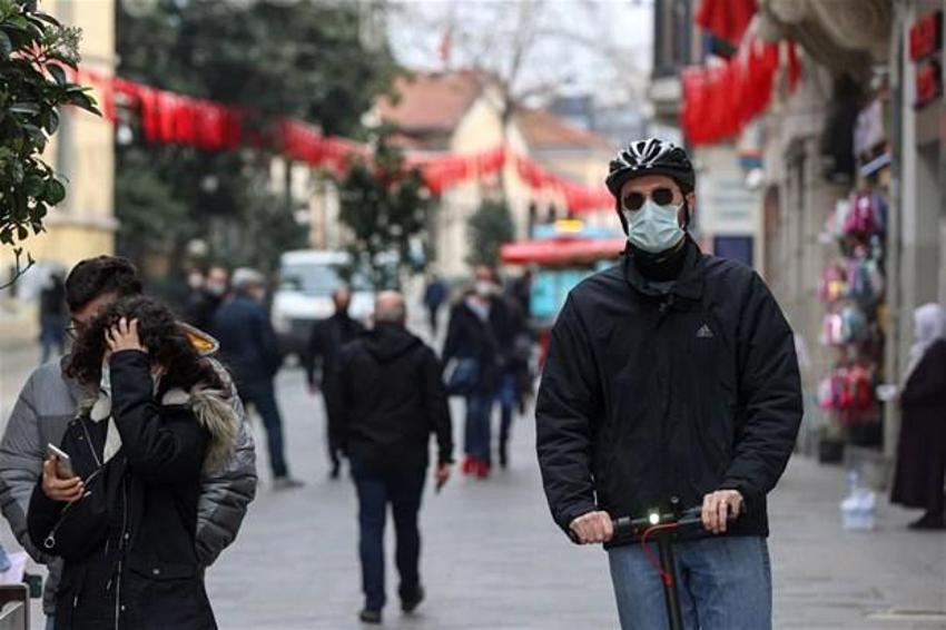 Hafta sonu ve hafta içi sokağa çıkma yasağı ile ilgili flaş gelişme! Yeniden kapanma...