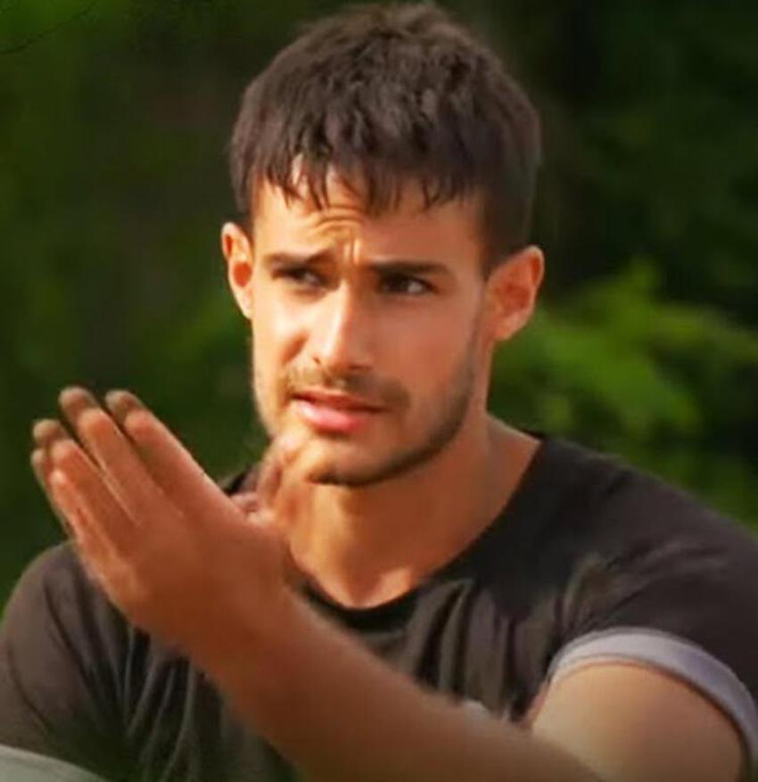 Survivor Çağrı'dan zehir zemberek sözler!