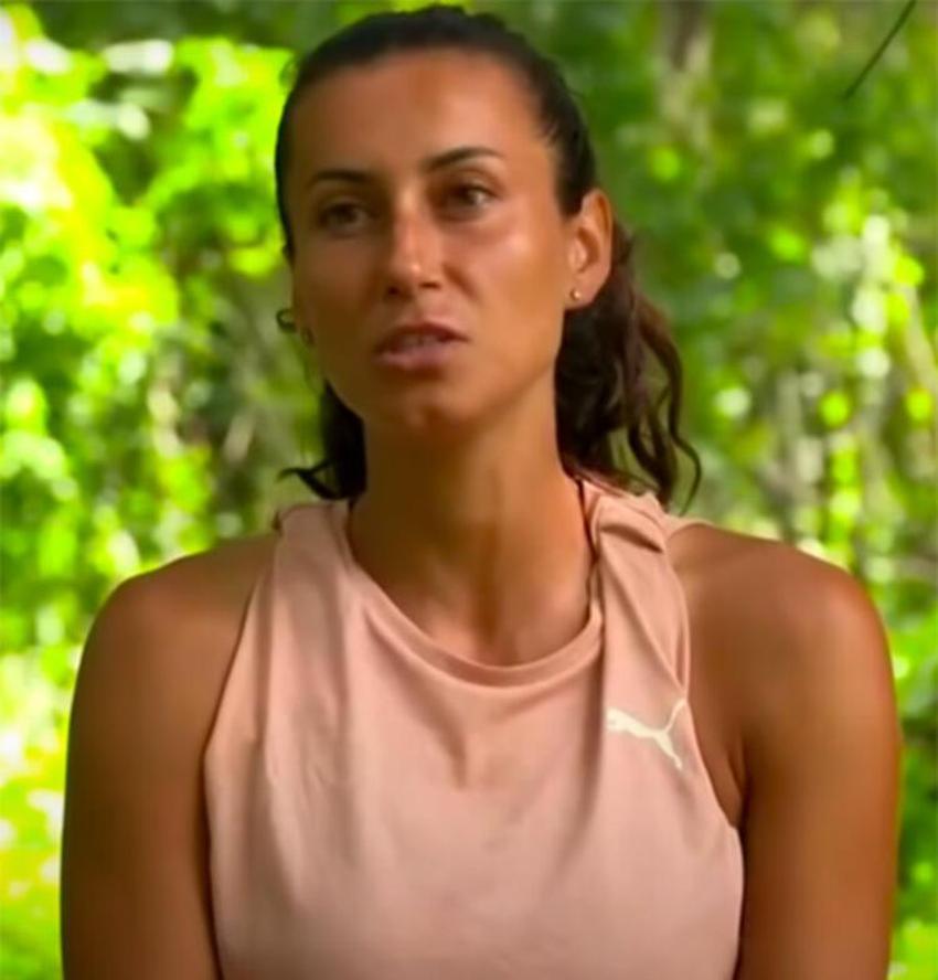 Survivor Çağrı'dan zehir zemberek sözler!