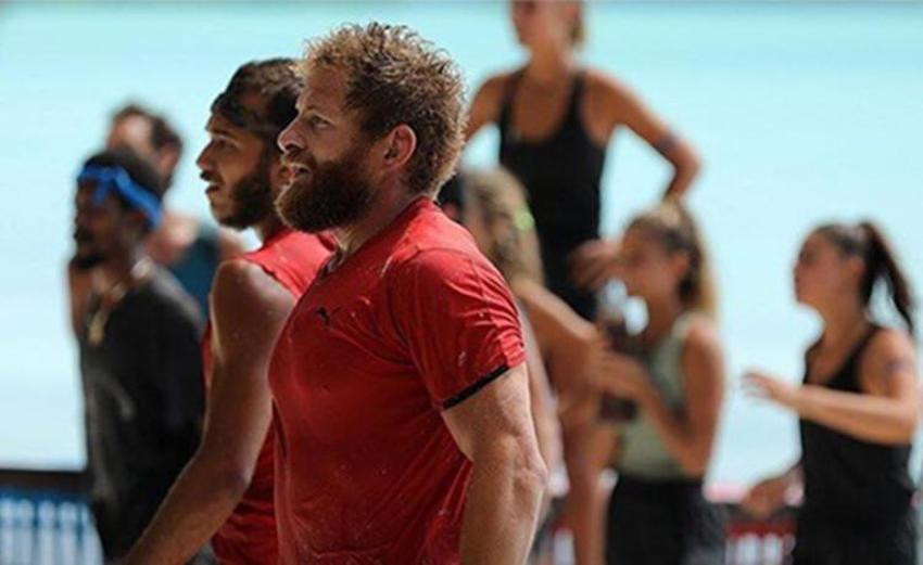 Survivor'da gerginlik! Ünlüler takımında sesler yükseldi!
