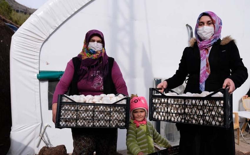 Gelin-kaynana birlikte üretiyor! 1 ayda tamamlanıyor, 50 bin TL...
