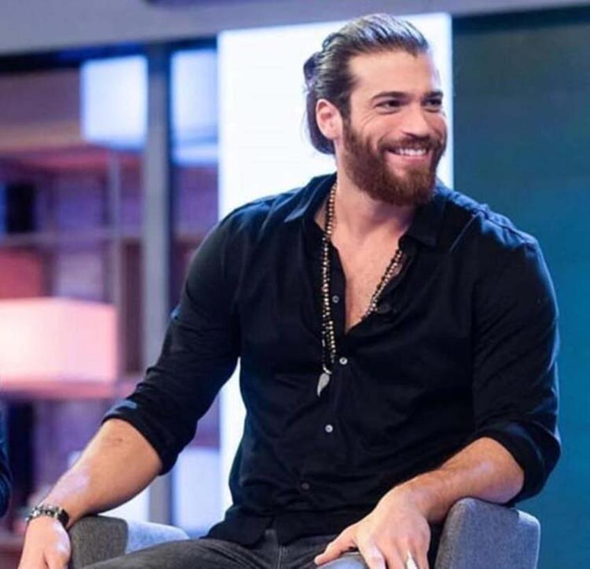 Can Yaman: Kollarımı sıvar, golümü atarım