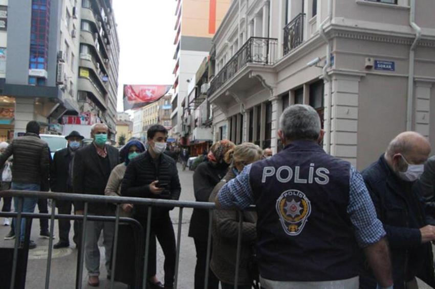 Risk haritası 'kızarıyor'! 81 ilde patlama yaşanıyor, Sağlık Bakanlığı'ndan son dakika açıklaması geldi