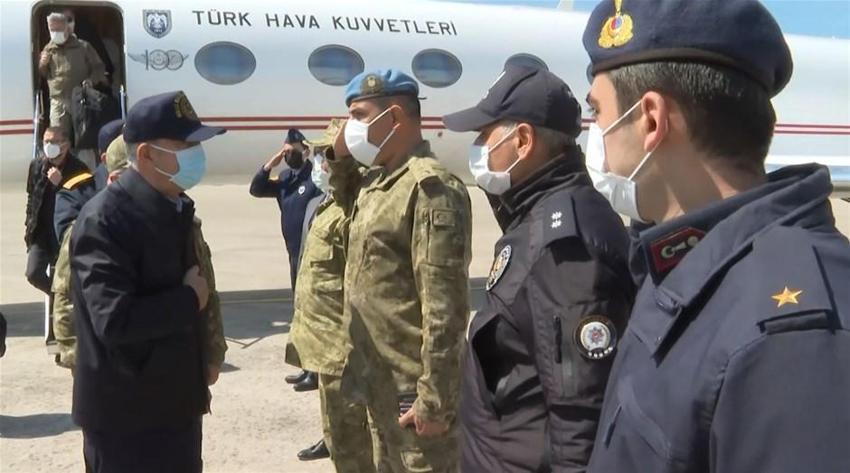 Bakan Akar'dan kritik ziyaret! Tarihte bir ilk...