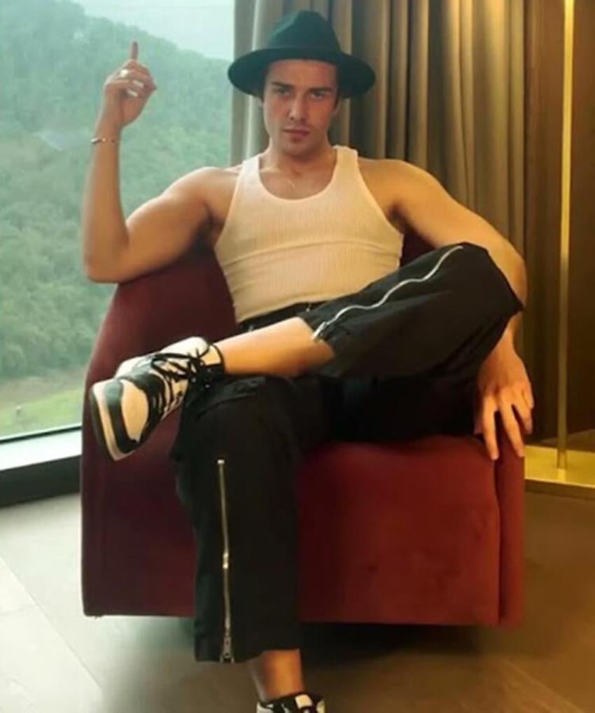 Mustafa Ceceli'nin eşi Selin İmer 'Hamileyim' deyince şok oldular!