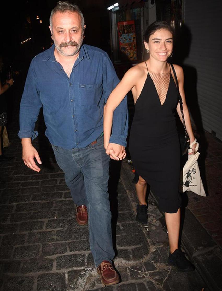 Hazar Ergüçlü 'İnanamıyorum' diyerek gerçeği açıkladı!
