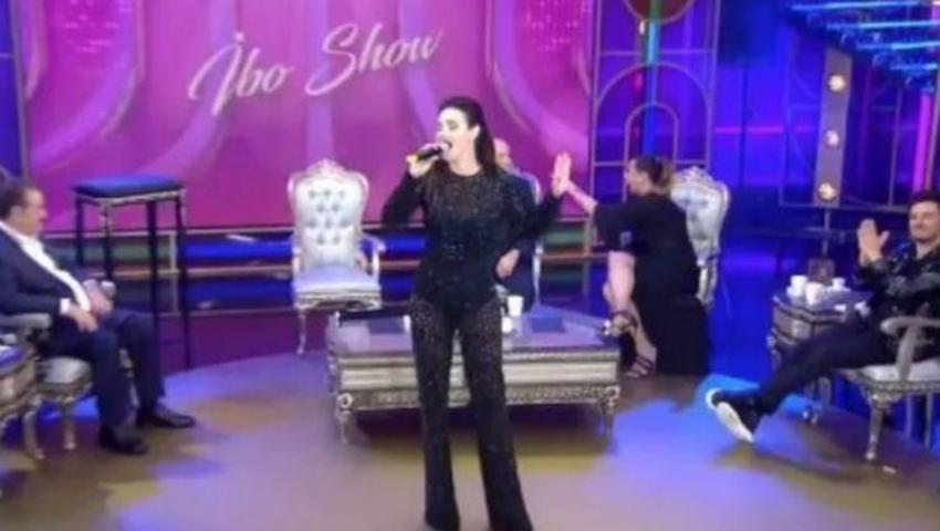 İbo Show'a konuk olan Defne Samyeli alay konusu oldu! Sosyal medya onu konuşuyor...
