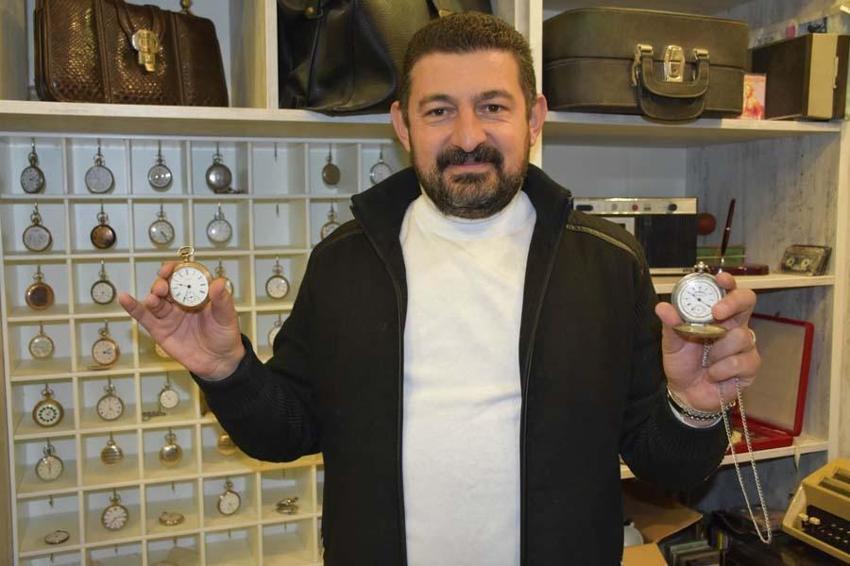 Hurdacılık yapıyordu, eve sığmayınca iş yeri kurdu! Yoğun ilgi...