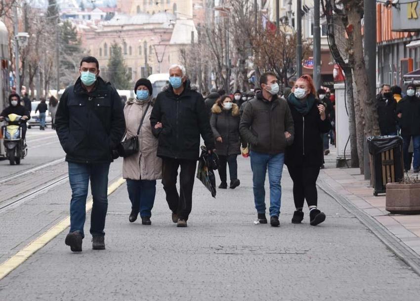 Hafta içi ve hafta sonu sokağa çıkma yasakları ile ilgili yeni kararlar! 10 gün, peş peşe duyuruyorlar, her şey terse döndü...