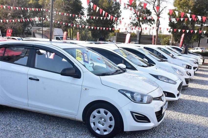 Sıfır ve ikinci el araba fiyatları ile ilgili flaş açıklama! Yüzde 20...