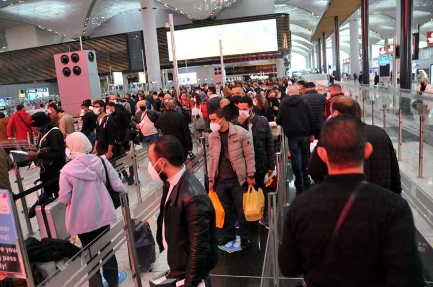 Hafta içi ve hafta sonu sokağa çıkma yasakları ile ilgili yeni karar! Ramazanda tam kapama, peş peşe duyurdular...