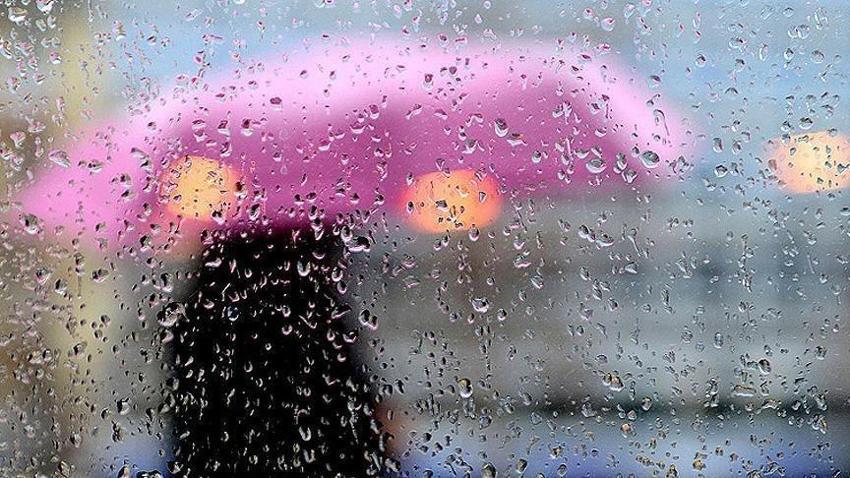 İstanbul'da kar yağışı başladı! Meteoroloji uyarmıştı! 12 derece birden düşecek