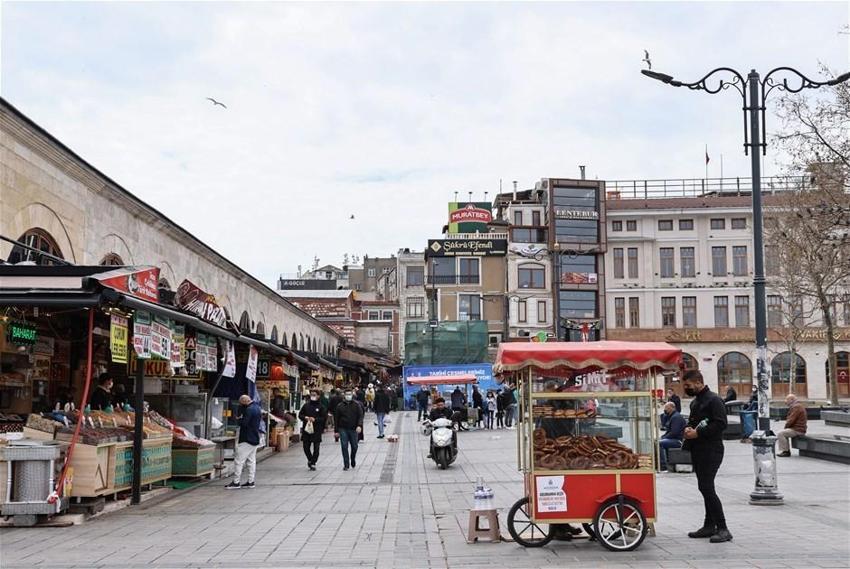 Hafta içi hafta sonu sokağa çıkma, seyahat yasağı, Ramazan'da tam kapanmayla ilgili son dakika gelişmesi! Ve belli oldu...