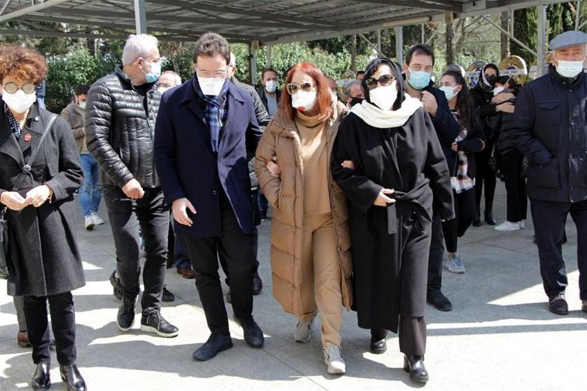 Mehtap Ar'a veda! Son yolculuğuna uğurlandı...