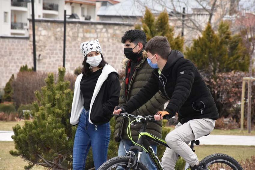 Hafta sonu, hafta içi sokağa çıkma yasakları ile ilgili flaş karar! 81 ile gönderildi
