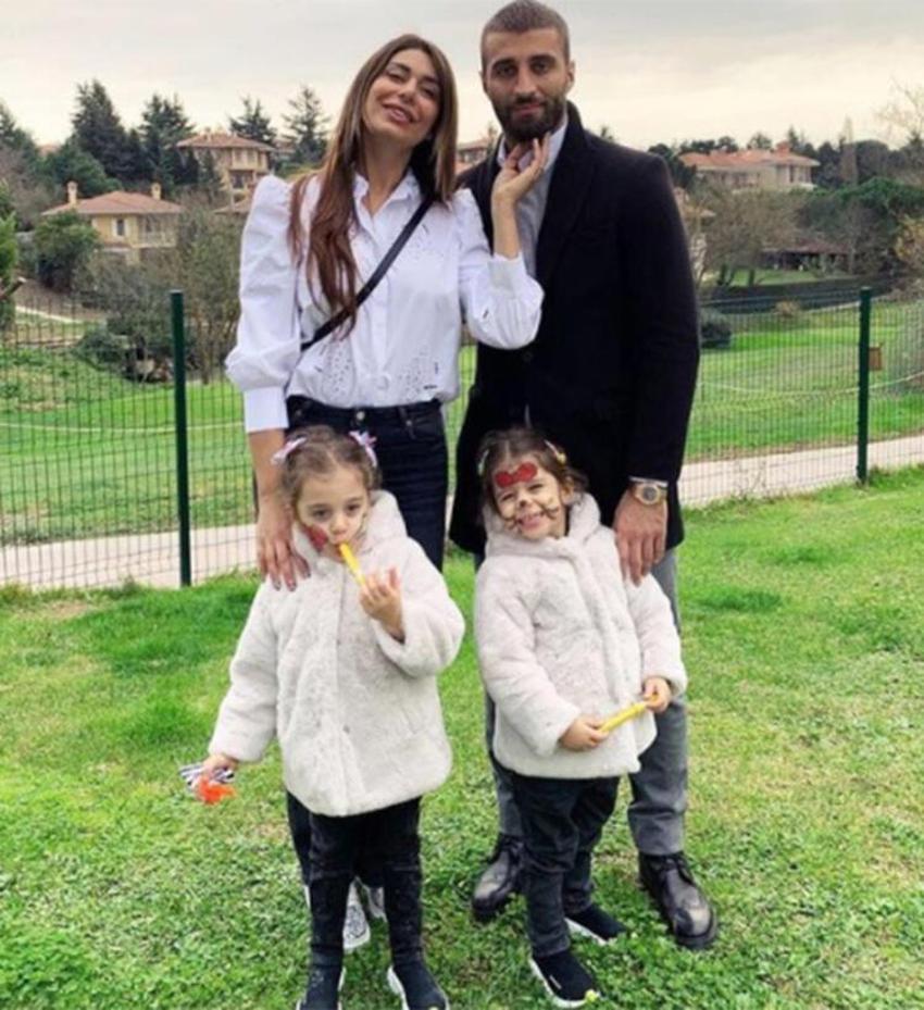 Ebru Şancı'ya büstiyerli ve taytlı fotoğraf yasağı!