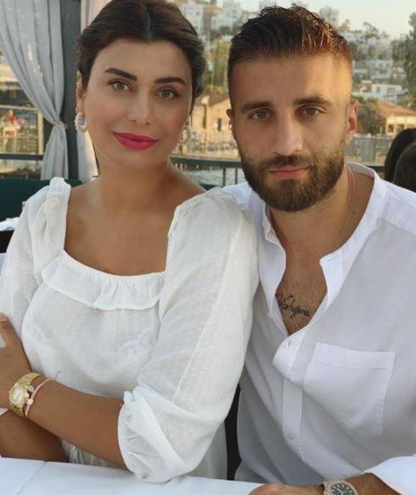 Ebru Şancı'ya büstiyerli ve taytlı fotoğraf yasağı!