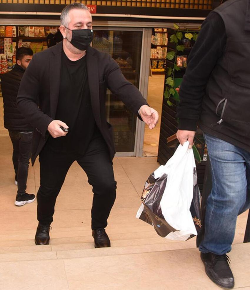 Cem Yılmaz'ın 4.3 milyon liralık yeni arabası! İlk kez görüntülendi