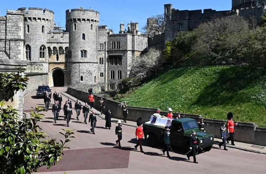 Tüm dünyanın gözü orada! Prens Philip'e veda...