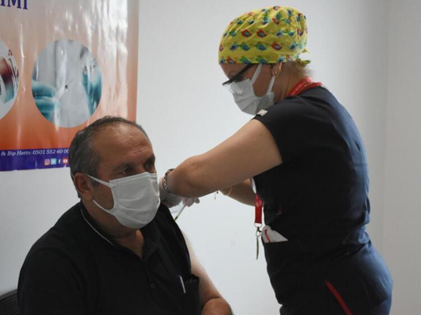 Koronavirüs aşısında dikkat çeken öneri! Maskede olduğu gibi ceza...