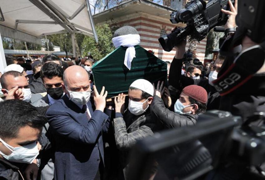 Hüsnü Bayramoğlu'nun cenazesi toprağa verildi! Dikkat çeken vasiyet...