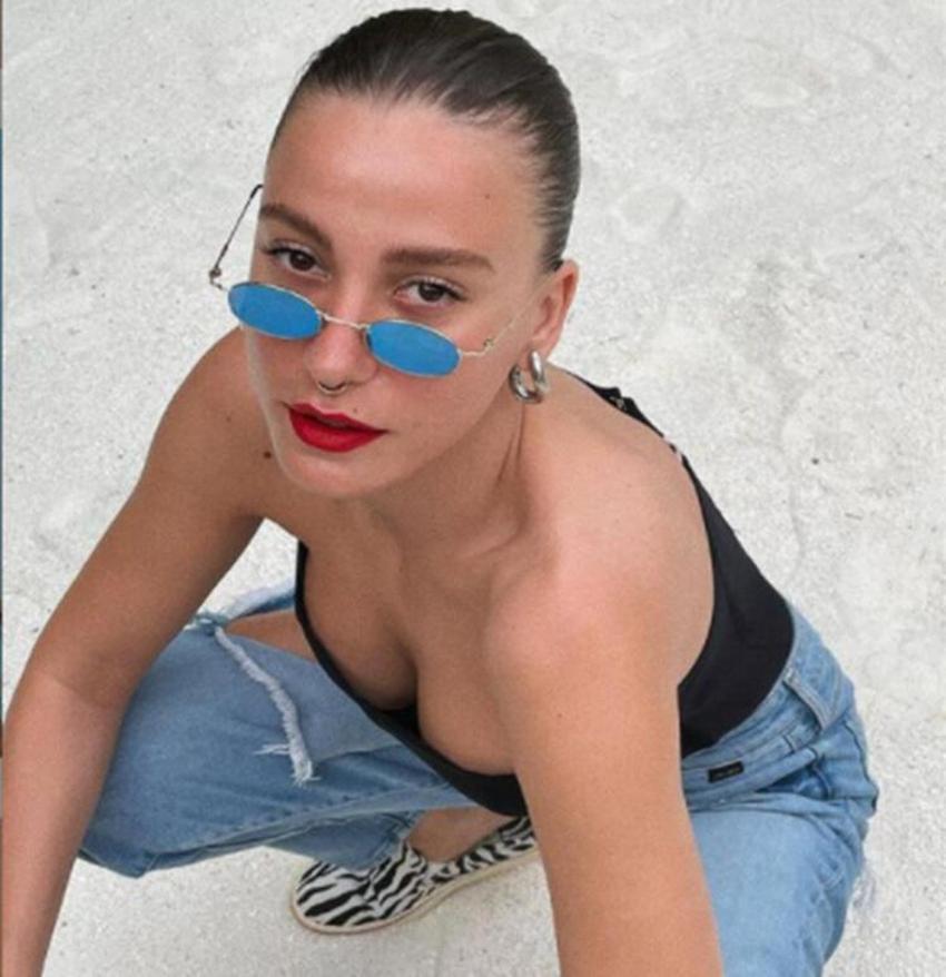 Hande Erçel ve Kerem Bürsin'in bedava tatili!