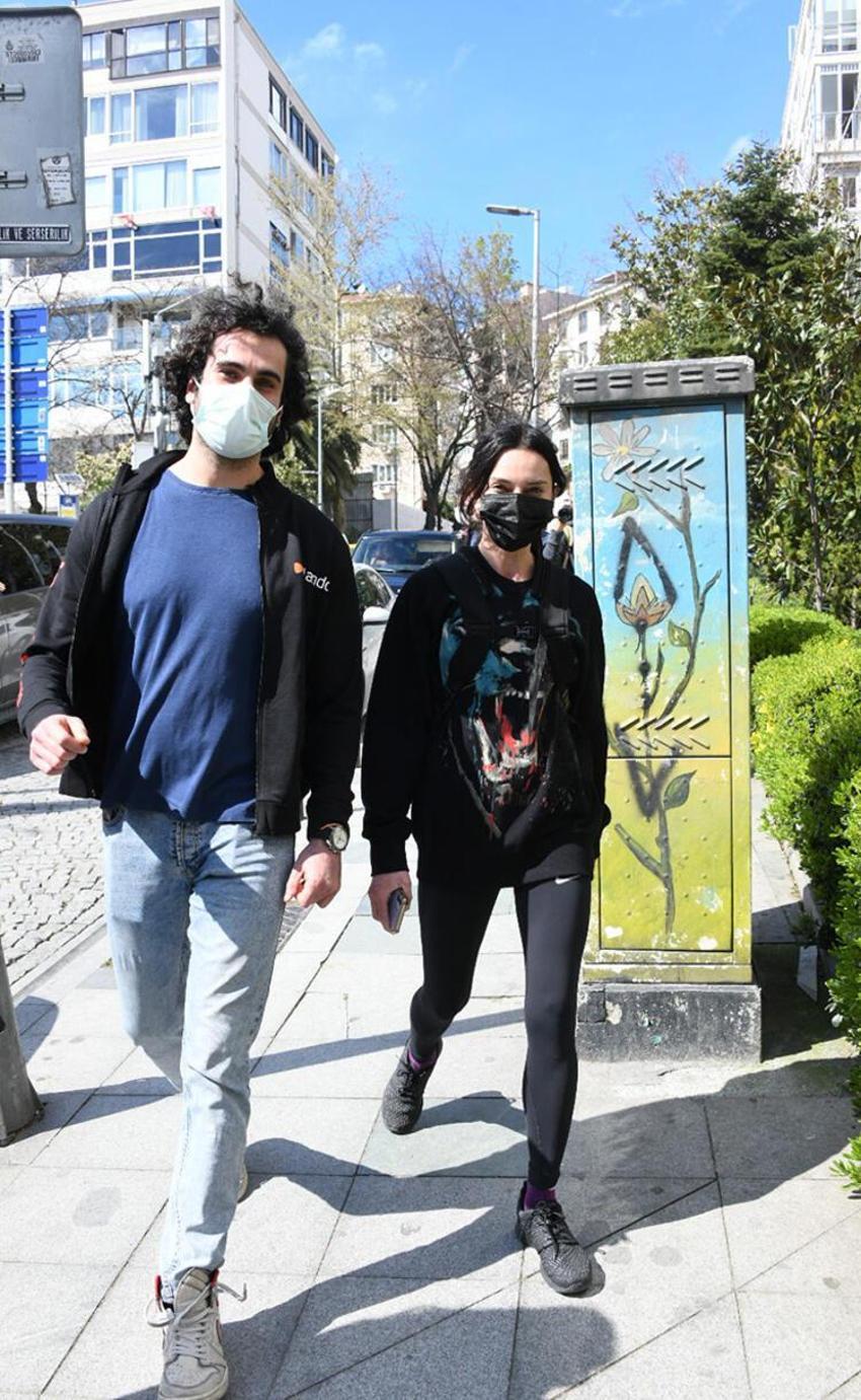 Ayrı ev polemiği! 'Ne münasebet'