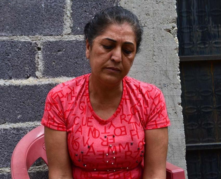 Genç kız eşyaları kırıp soyunmaya çalıştı! 'Her gece korkuyla yatıyorum'