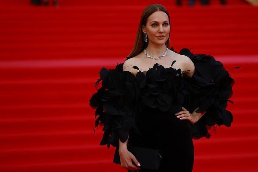 Meryem Uzerli tüm dikkatleri üzerine çekti! 3 ayda...