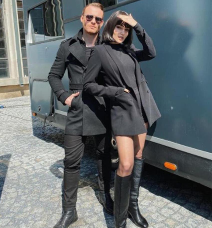 Hande Erçel resti çekti! Kerem Bürsin'den flaş hamle, hemen sildi...