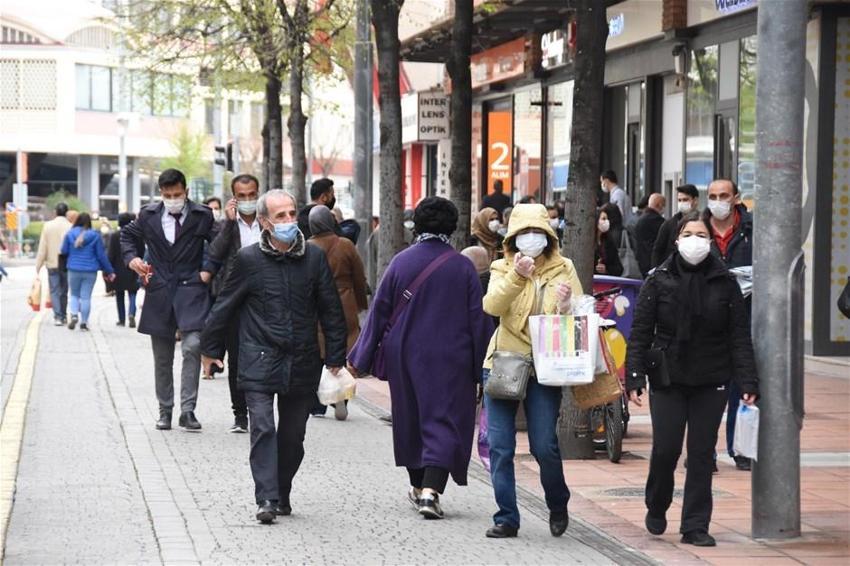 Tam kapanma kararlarını İçişleri Bakanlığı duyurdu! Ramazan Bayramı dahil 17 gün sokağa çıkmak, seyahat yasak...