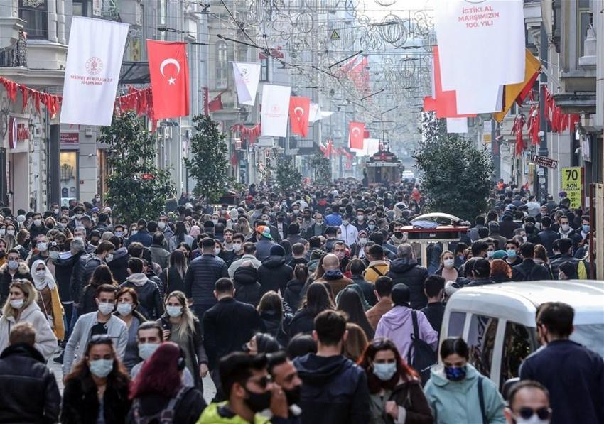 Tam kapanma kararlarını İçişleri Bakanlığı duyurdu! Ramazan Bayramı dahil 17 gün sokağa çıkmak, seyahat yasak...